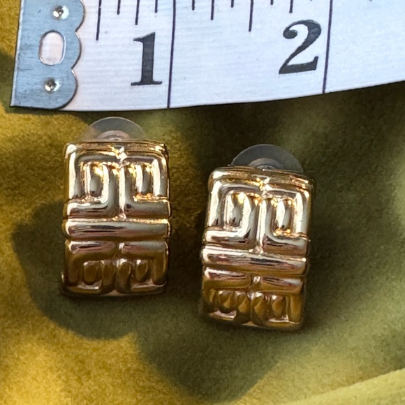 Vintage Givenchy 1980s Gold tone Earrings - Picture 8 of 8